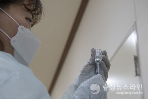충북의 어린이집에서 코로나19 감염 확산세가 꺽이지 않고 있어 방역 당국이 비상이다.