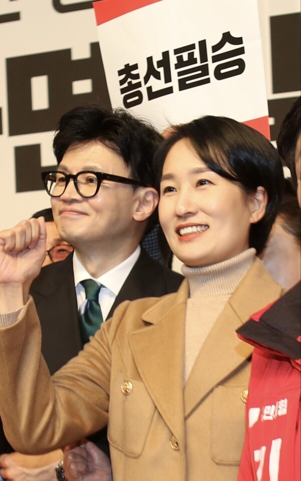국민의힘 한동훈 비상대책위원장과 김수민 청주청원당협위원장이 4월 총선 승리에 힘을 모았다.