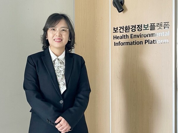 ▲보건환경정보플랫폼은 보건·환경 분야에서 생성되고 축적되는 데이터를 효과적으로 수집, 분석, 활용할 수 있는 통합 관리 플랫폼으로 기후위기 대응 및 탄소중립 실현을 위한 데이터 기반 정책 수립과 의사결정 지원에 큰 도움이 된다.