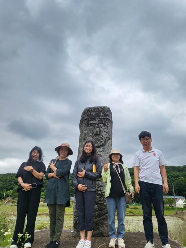 ▲서산역사문화연구소 문화유적답사회 향토사랑의 발걸음은 늘 현장을 향한다.