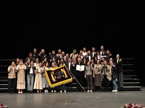 ▲기념촬영 모습. / 사진 예산군