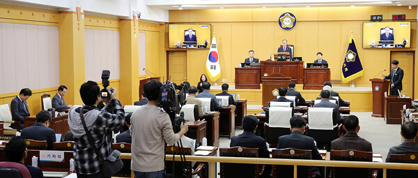 ▲서산시의회 제310회 재2차 정례회 모습. / 사진 서산시의회