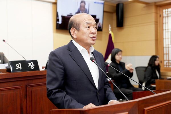 ▲25일 5분발언을 하고 있는 김진권 태안군의원.